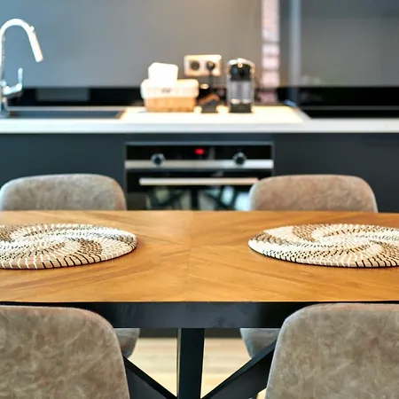 Πανσιόν Et Les De Vjl...