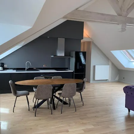 Et Les De Vjl... Πανσιόν