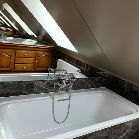 Et Les De Vjl... Πανσιόν