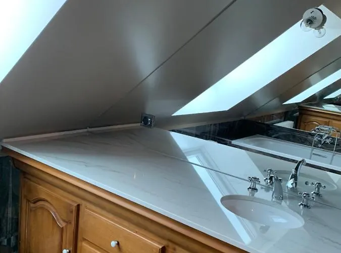 Et Les De Vjl... 3* Avize